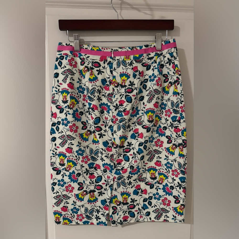Boden Multicolor Floral Pencil Skirt - Picture 2 of 3